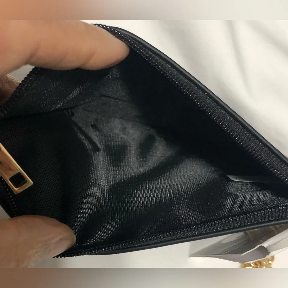 Women’s initial L gold wrist chain purse wallet black. 7”LX4W